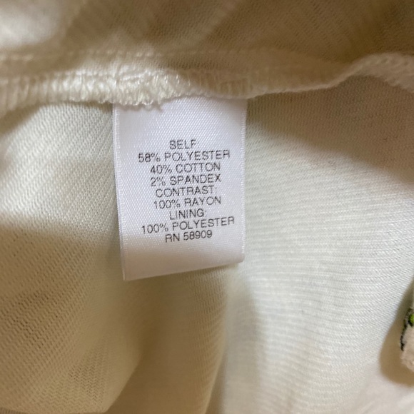 Chelsea & Violet - Picture 5 of 9